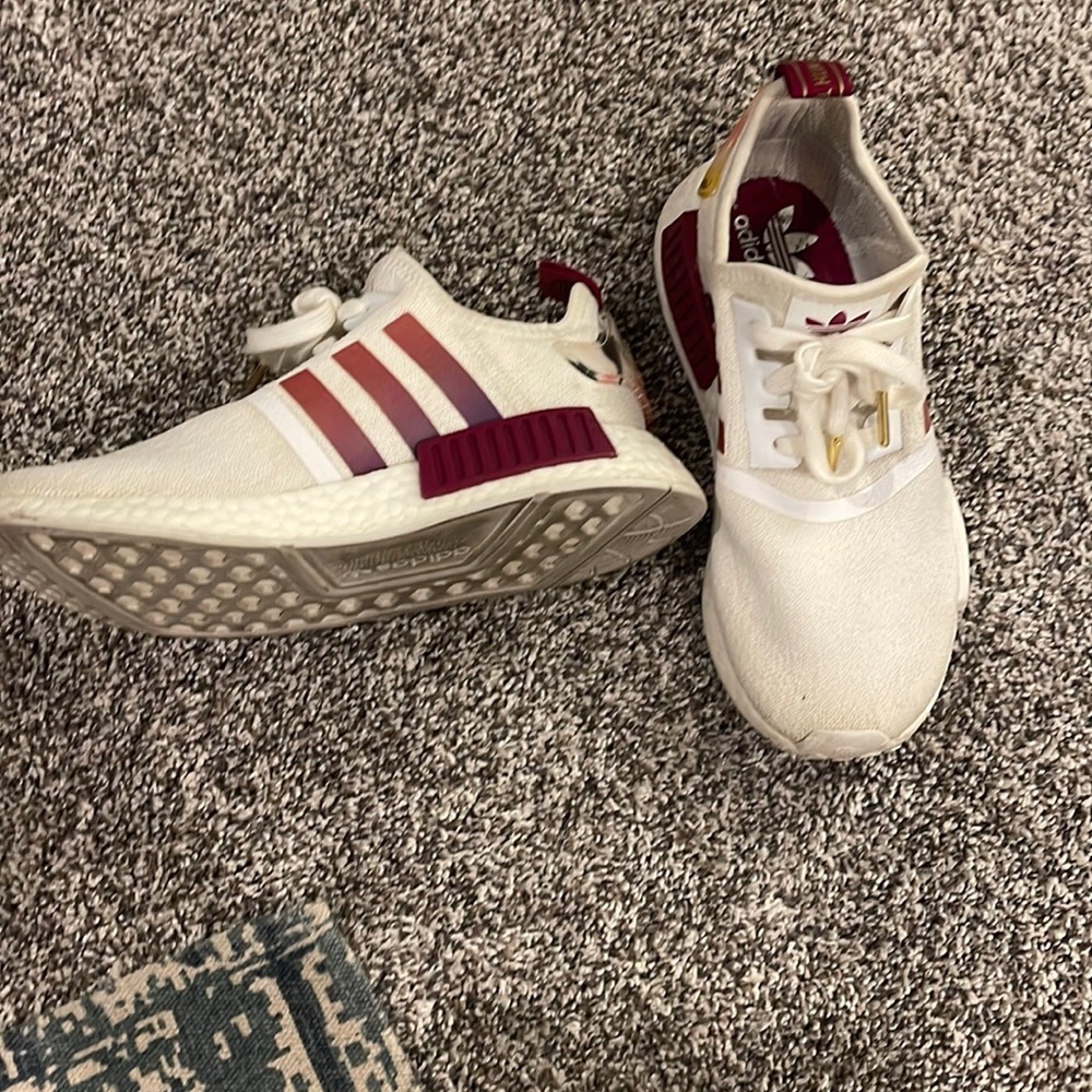 Adidas cloud foam sneakers